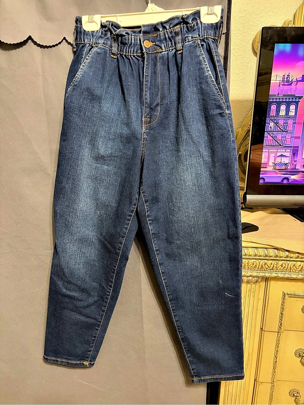 No Boundaries Juniors' Paperbag Waist Mom Jeans Blue Medium (7-9)